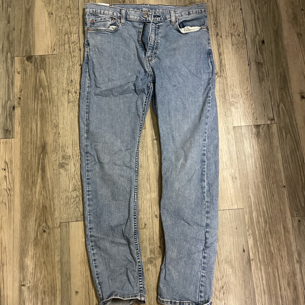 Men’s Lightwash Levi’s Jeans
